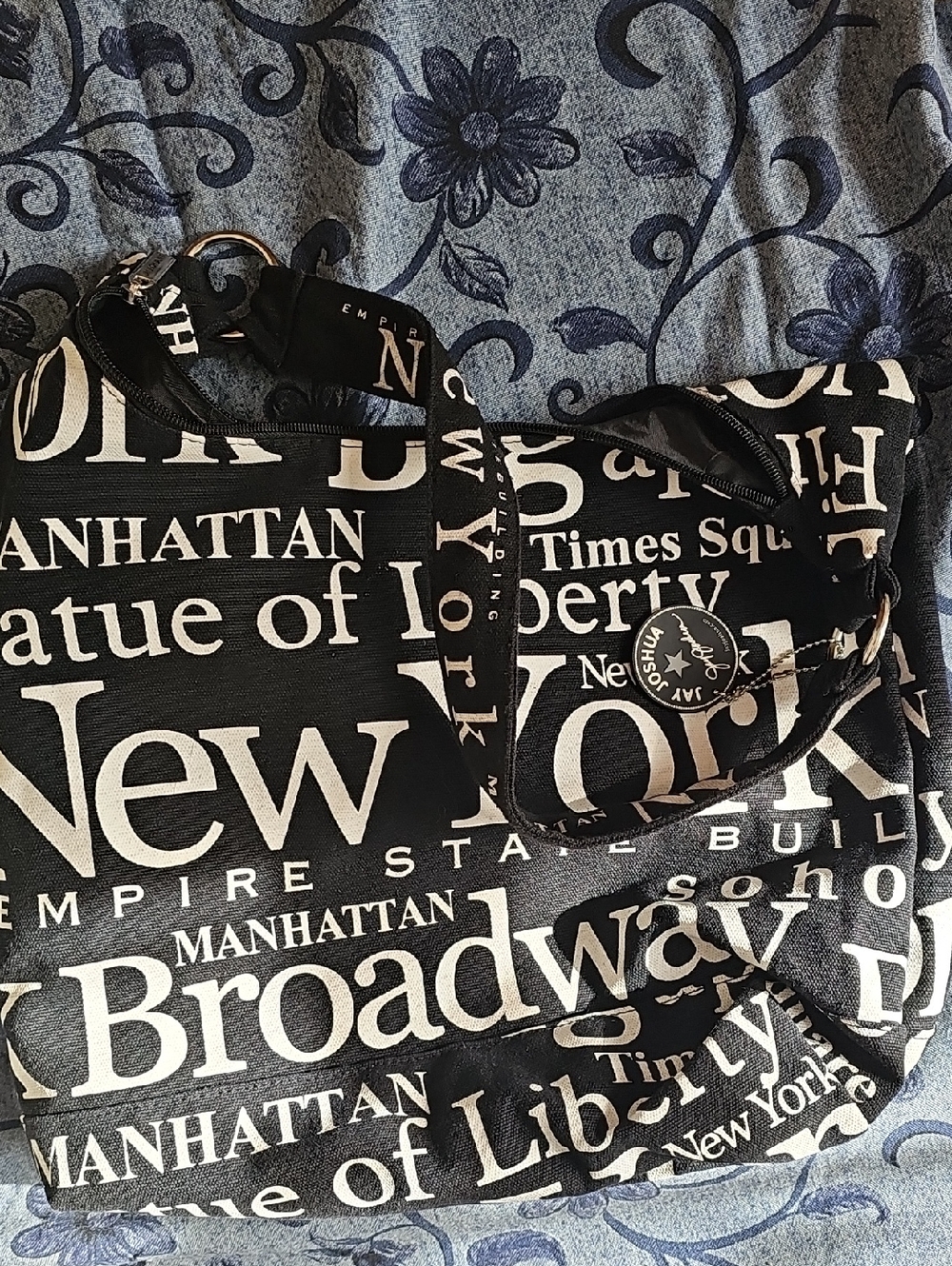 New York Text Print Black Tote Bag